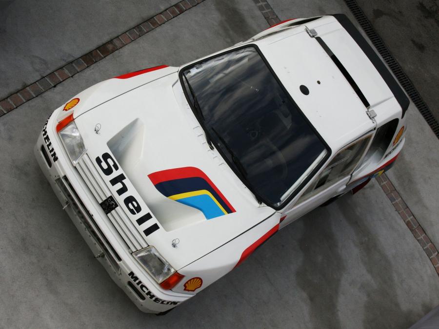  Peugeot 205 T16 Rally Car 1984 года  (фото 13 из 24)